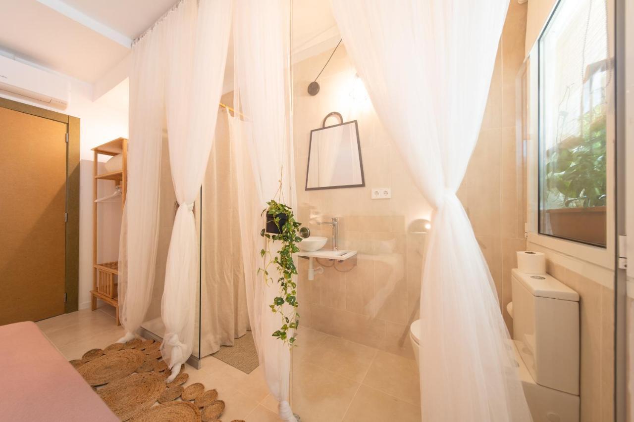 Sitges Beach Hostal ภายนอก รูปภาพ