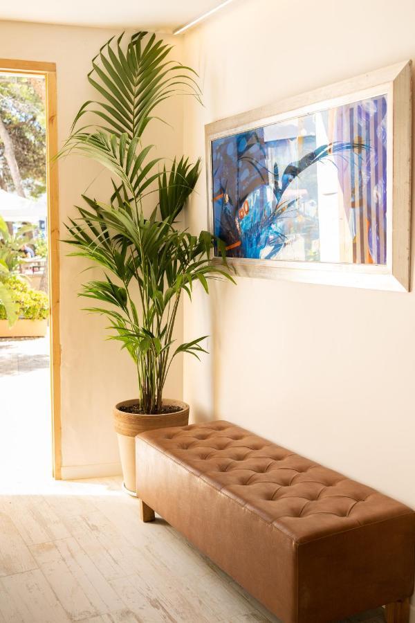 Sitges Beach Hostal ภายนอก รูปภาพ